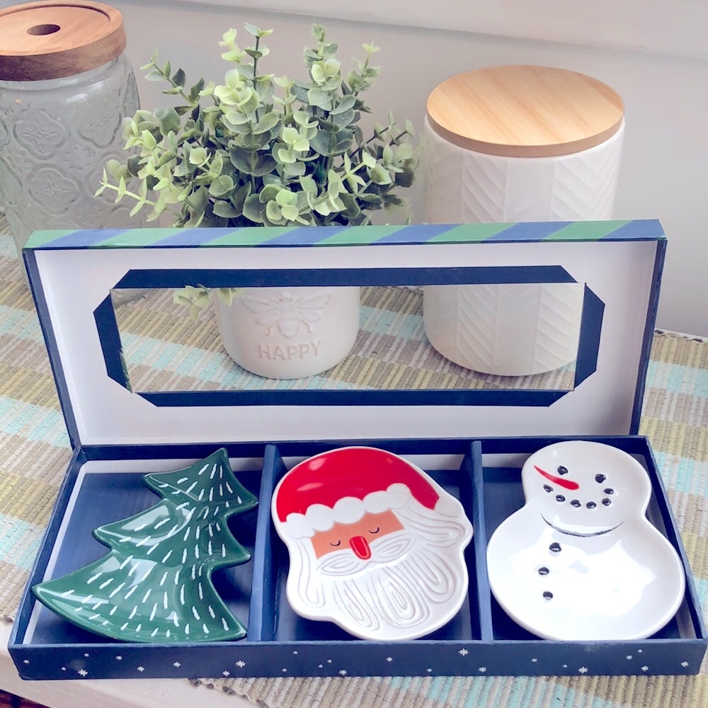 Holiday Dishes Set - Santa, Tree, and Snowman